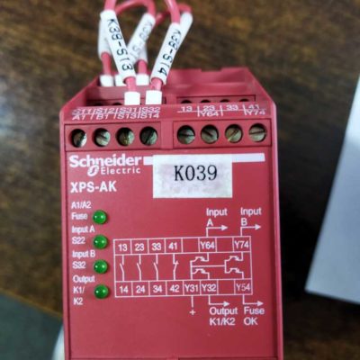 Модуль безопасности 230В (XPSAK371144) Schneider