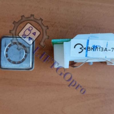 Кнопочный модуль квадратный ВКЛ13А-7 "без символов" с круговой подсветкой ЩЛЗ