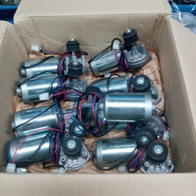 Электродвигатель привода дверей ELVI 24В OPR500 motor 24V (МАГ XH63R-2445-210)