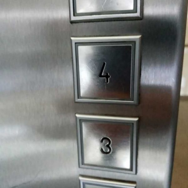 1638421950Y589L